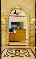 Jewel Howard Carter Hotel