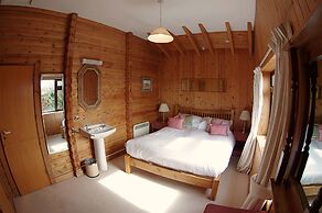 Summer Isles Hotel