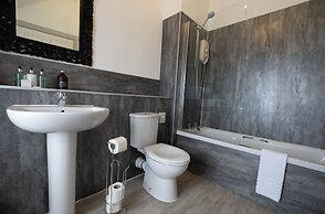 Summer Isles Hotel