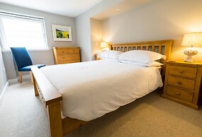 Summer Isles Hotel