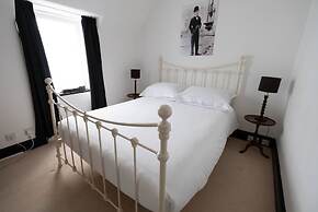 Summer Isles Hotel