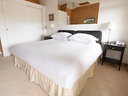 Summer Isles Hotel