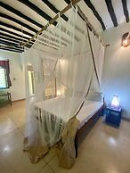 Mangrove Lodge