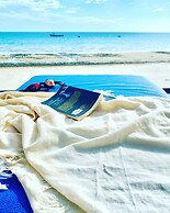 Mangrove Lodge