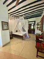 Mangrove Lodge