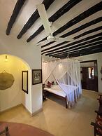 Mangrove Lodge