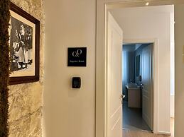 J&O' Luxury Suite
