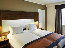 Mercure St Helens