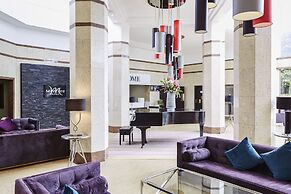 Mercure St Helens