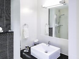 Mercure St Helens