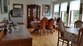 Laugar Guesthouse