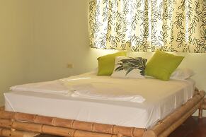 La Qhia Eco Retreat