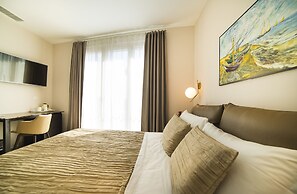 Garda Room
