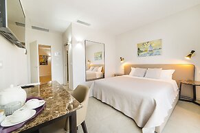 Garda Room