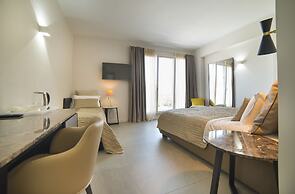 Garda Room