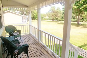 Cavendish Breeze Inn