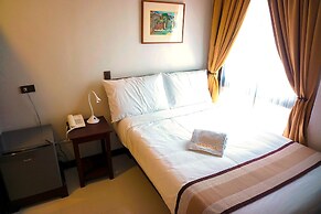 Veranda Suites and Restaurant