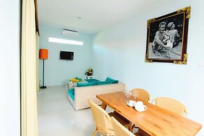 Apple Suite Apartment