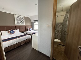 Pinus Hotel