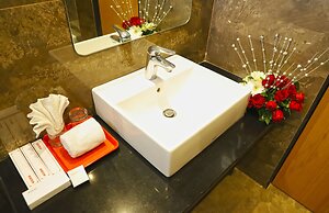 Sai Neem Tree Hotel