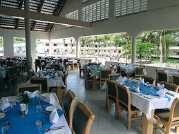 Oceanic Bay Hotel & Resort