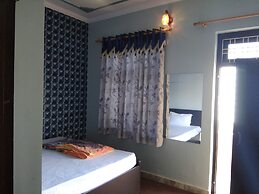 Hotel Zamarrud Palace