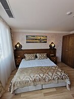 Perapolis Hotel