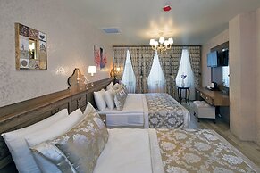 Perapolis Hotel