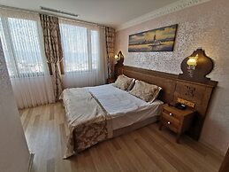 Perapolis Hotel