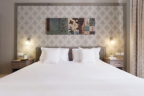 Rooms by Alexandra Hotel