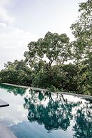 Treeline Urban Resort
