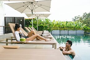 Treeline Urban Resort