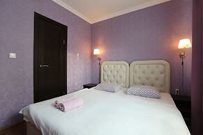 Char Hotel