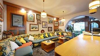 Hotel Monti Pallidi