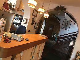 Hotel Monti Pallidi