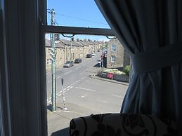 The Queens Arms Hotel