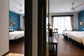 The Blue Alcove
