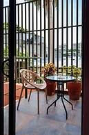 Oasis Fresh Hotel