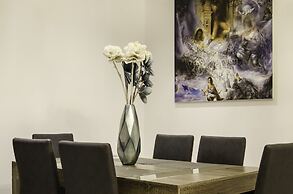 Talos Luxury Suites