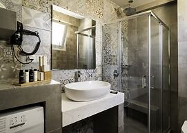 Talos Luxury Suites