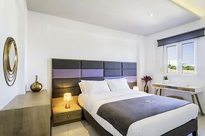 Talos Luxury Suites