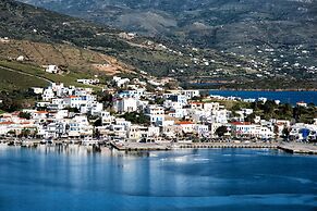 Gavrion's Nest  - Premium Cycladic Studio