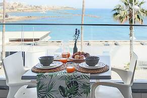 Phaedrus Living: Seaside Luxury Flat Lighthouse 53