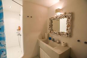 Anthi House