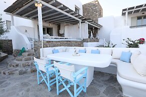 Anthi House