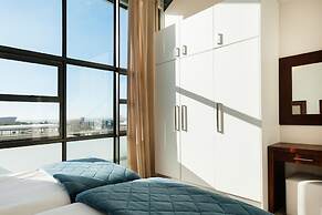 Hillhouse Penthouse 7th Floor