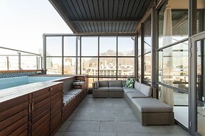 Hillhouse Penthouse 7th Floor