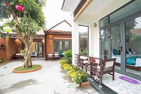 River Waves Villa