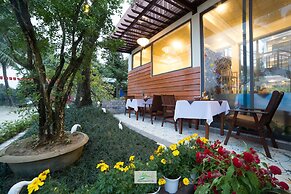 River Waves Villa