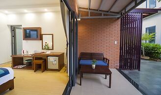 River Waves Villa